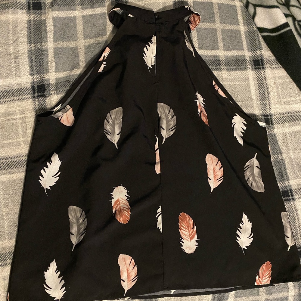 Feather print blouse🤍